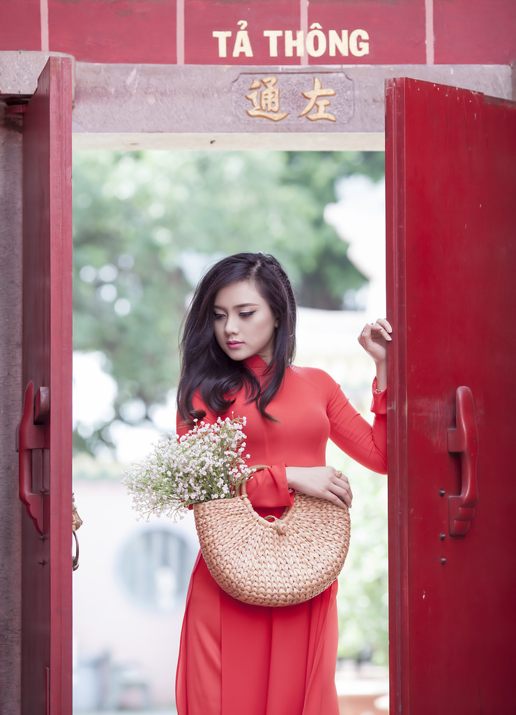 美女扒开尿口让人操
